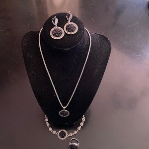 Jewelry set